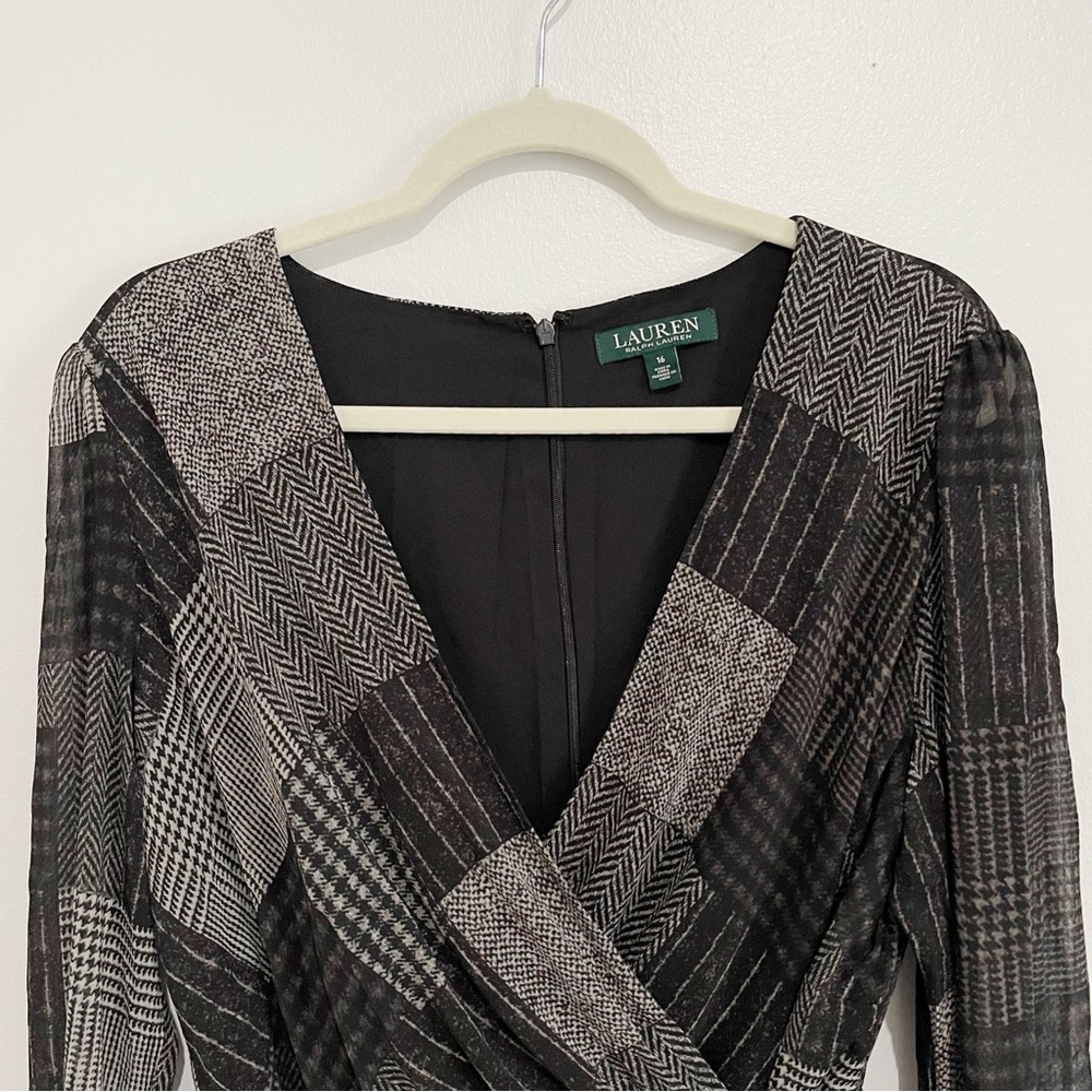NWT Ralph Lauren Faux-Wrap Midi Dress Long Sleeve Tie Waist Geometric Size 16 - Picture 6 of 13